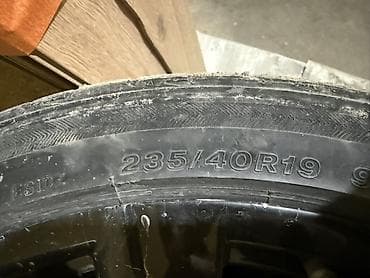мокрый: Шины 235 / 40 / R 19, Лето, Б/у, Легковые, Япония, Bridgestone — 3