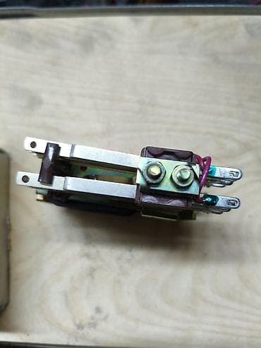 Магнитолы: Электромагнитное реле МКУ48С Описание: - Тип: многоконтактное — 3