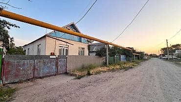 этажный дом: Продам Дом 5ком 61м2, 5 соток с.Люксембург 89т$ Дом 1982 года — 1