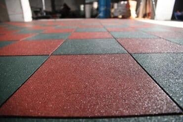 ковры резиновые: Резиновая плитка легко укладывается как на сыпучее основание (песок — 2