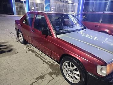 Транспорт: Mercedes-Benz 190: 1991 г., 2.6 л, Механика, Бензин, Седан — 3