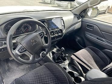 es 2019: Mitsubishi L200: 2023 г., 2.4 л, Ручные, Газ, Пикап — 1