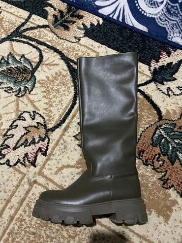 сапоги из натурального меха и кожи: Сапоги, 39, Timberland, Новый, цвет - Зеленый, Самовывоз, Платная доставка — 1