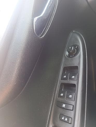 sprinter classic: Chevrolet Spark: 2016 г., 0.1 л, Вариатор, Бензин, Хэтчбэк — 7