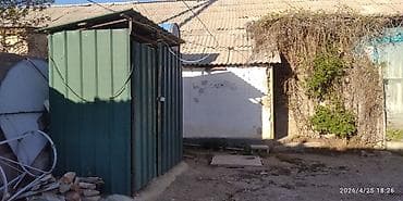 Үйлөрдү сатуу: Дом с двором и воротами - Жилой дом с отдельным входом, несколько — 3