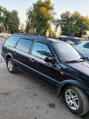 Продажа авто: Volkswagen Passat: 1991 г., 1.8 л, Механика, Бензин, Универсал — 2