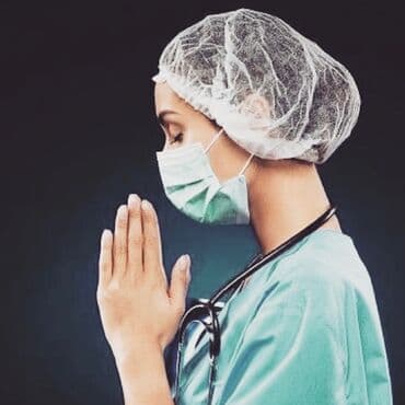 Медсестра | Внутримышечные уколы, Внутривенные капельницы