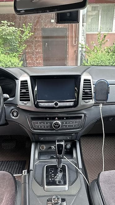 e2 byd: Ssangyong Rexton Sports: 2018 г., 2.2 л, Автомат, Дизель, Пикап — 10