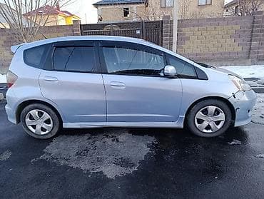 Honda Fit: 2009 г., 1.5 л, Типтроник, Бензин, Хэтчбэк