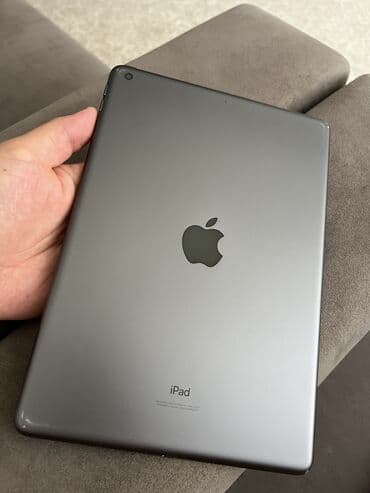 клавиатура ipad: Планшет, Apple, память 64 ГБ, 10" - 11", Wi-Fi, Б/у, Классический цвет - Серый — 1