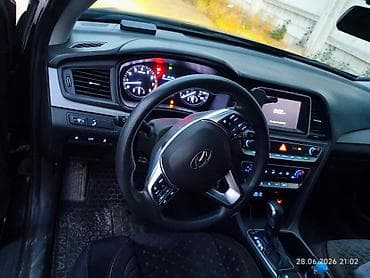 spark 2012: Hyundai Sonata: 2026 г., Автомат, Бензин, Седан — 5