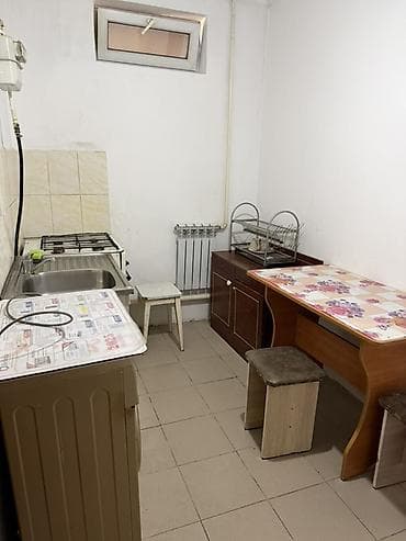 арендага мойка: Сдается простая меблированная комната с отдельной кухней. Планировка — 6