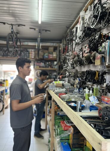 Велосипедный запчасть все виды есть ремонт тоже сделаем доставка тоже