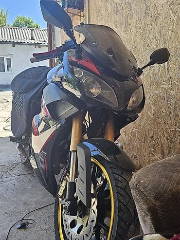 cbr 600: Спортивный мотоцикл классом «спорт-турист», с агрессивным обвесом и — 1