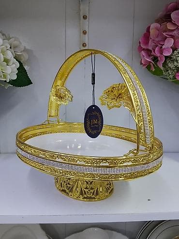 на свадьбу: Элегантная сервировочная этажерка/блюдо на подставке с декоративной — 1