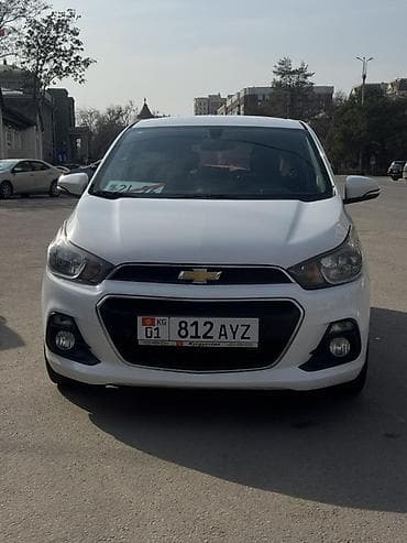 Продажа авто: Chevrolet Spark: 2015 г., 1 л, Автомат, Бензин, Хэтчбэк — 2