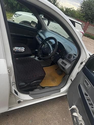Унаа сатуу: Mazda Demio: 2004 г., 1.3 л, Автомат, Бензин, Хетчбек — 9