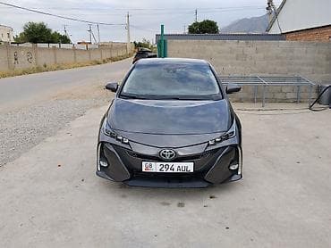 step 2: Toyota Prius: 2021 г., Гибрид, Лифтбек — 3
