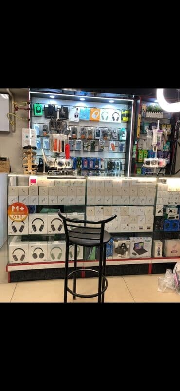 Сдаю Островок в ТЦ, 4 м², Бета Сторес, С ремонтом, Действующий, С оборудованием