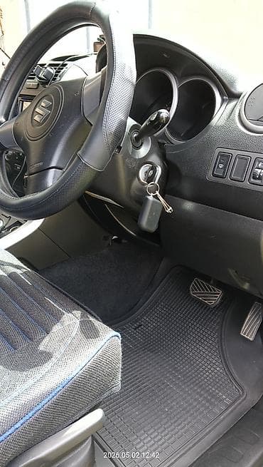 Продажа авто: Suzuki Escudo: 2006 г., 2 л, Автомат, Бензин, Внедорожник — 7
