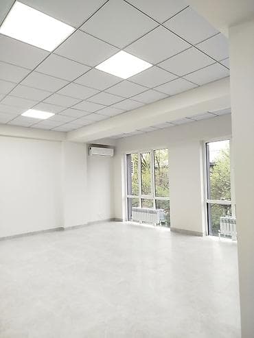 Аренда офисов, 80 м², В жилом комплексе