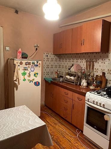 bishkek flat: 3 комнаты, 72 м², Индивидуалка, 1 этаж, Старый ремонт — 7