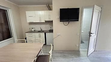 2 rooms: Студия с отдельным входом и выходом на придомовую территорию через — 7