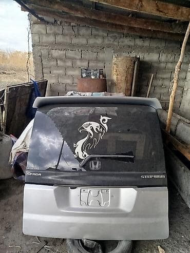 крыло 570: Задный багаж степ вагон - Виниловая декоративная наклейка контурного — 1