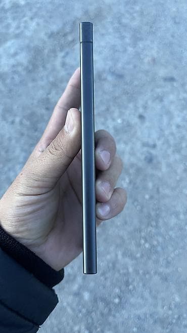 one pluse: Samsung Galaxy S24 Ultra, Б/у, 256 ГБ, цвет - Черный, 1 SIM, eSIM — 7