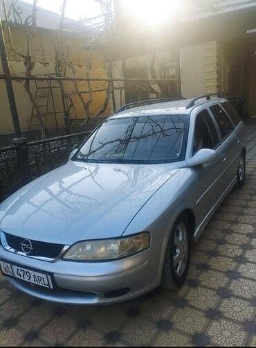 Opel Vectra: 2002 г., 1.6 л, Механика, Бензин, Универсал