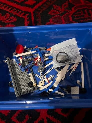 Конструктор-техник в синем боксе - Набор деталей для сборки