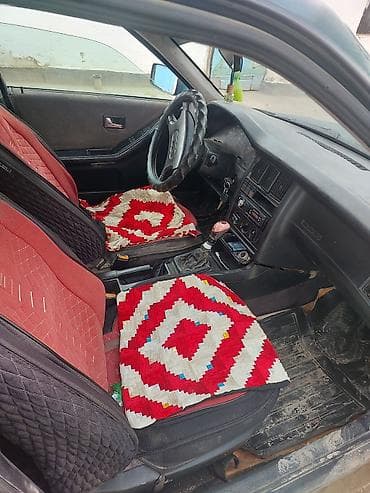 ауди q7 2009: Audi 80: 1992 г., 2 л, Механика, Бензин, Седан — 1