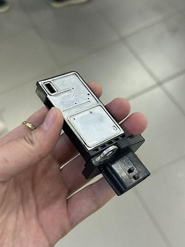 установка фильтров: Расходомер Nissan 2004 г., Б/у, Оригинал — 4