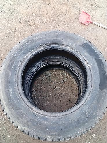 Шиналар 215 / 65 / R 16, Winter stud, Колдонулган, Жуп, Жеңил унаалар, Hankook — 2