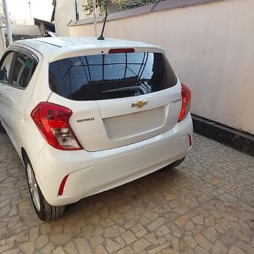 bmw z: Chevrolet Spark: 2018 г., 1 л, Бензин, Хэтчбэк — 5