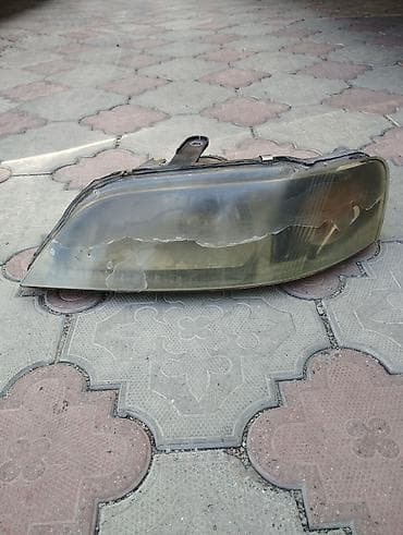 полировки: Продаю левую переднюю фару от Мицубиси Спэйс Стар (рестайлинг). б/у — 2
