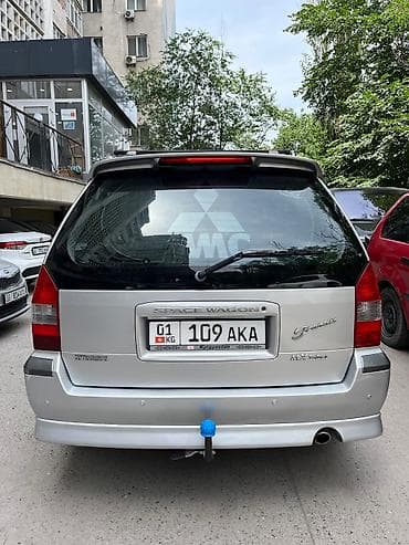 задние стопы е34: Mitsubishi Space Wagon: 2001 г., 2 л, Механика, Бензин, Минивэн — 4