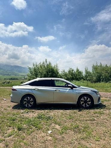 лед туманники: GAC AION S – полностью электрический седан современного дизайна — 2