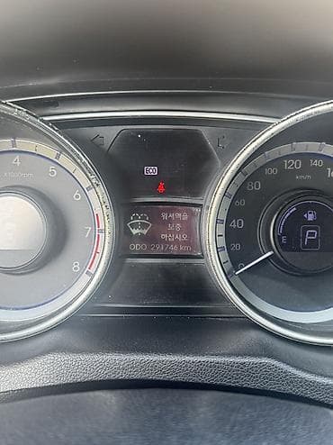 Продажа авто: Hyundai Sonata: 2010 г., 2 л, Автомат, Газ, Седан — 10