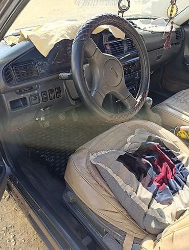 Mazda: Mazda 626: 1989 г., 2 л, Механика, Бензин, Седан — 1