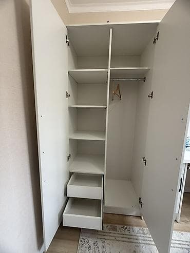 Обои: Белый двухдверный шкаф для одежды. - Корпус и фасады: ЛДСП белого — 5