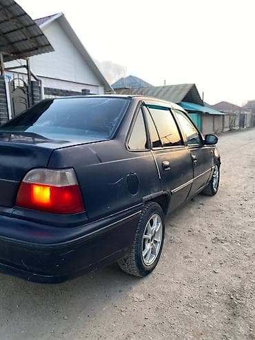 2107 багаж: Daewoo Nexia: 2005 г., 1.5 л, Ручные, Бензин, Седан — 5