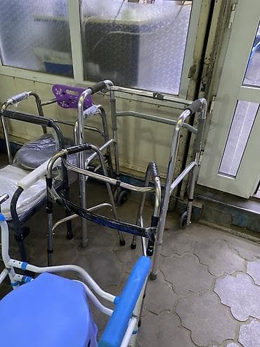 Ходунки, костыли, трости, роллаторы: Медицинские изделия для ухода и реабилитации - Инвалидные коляски — 2