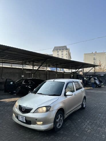 обмен дом на авто: Mazda Verisa: 2003 г., 1.3 л, Автомат, Бензиновая, Хэтчбэк — 10