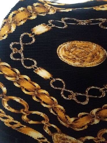 Женская обувь: Продаю новый шарф-платок, Корея (гофрированный шелк). Носить можно как — 1