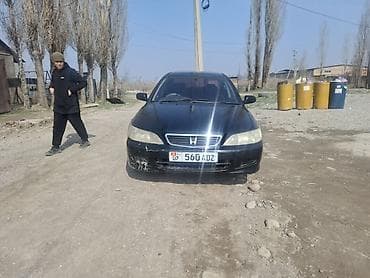 Honda Accord: 2001 г., 2 л, Автомат, Бензин, Седан