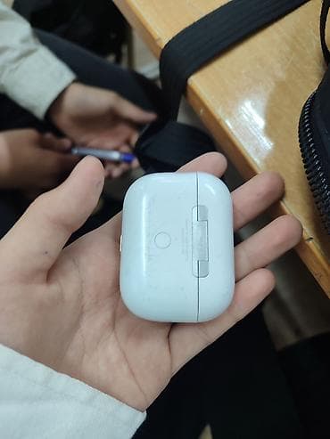 Микрофондор: Беспроводные наушники-вкладыши с кейсом зарядки - Форм-фактор — 3