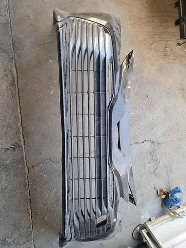 Автохимия: Бампер Toyota, Колдонулган, Оригинал — 1