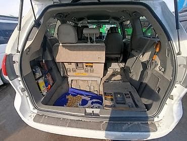 Унаа сатуу: Toyota Sienna: 2011 г., 3.5 л, Автомат, Бензин, Вэн/Минивэн — 9