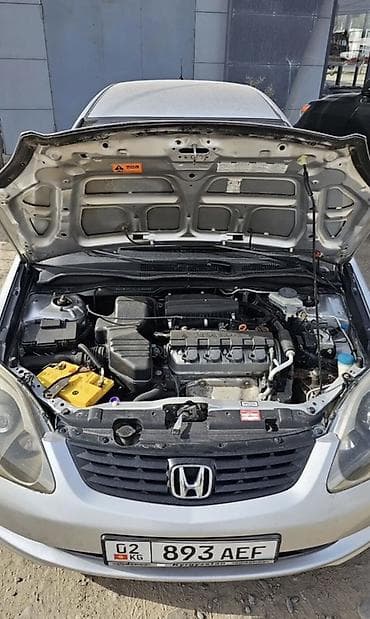 Унаа сатуу: Honda Civic: 2004 г., 1.4 л, Кол менен иштөөчү, Бензин, Хетчбек — 8